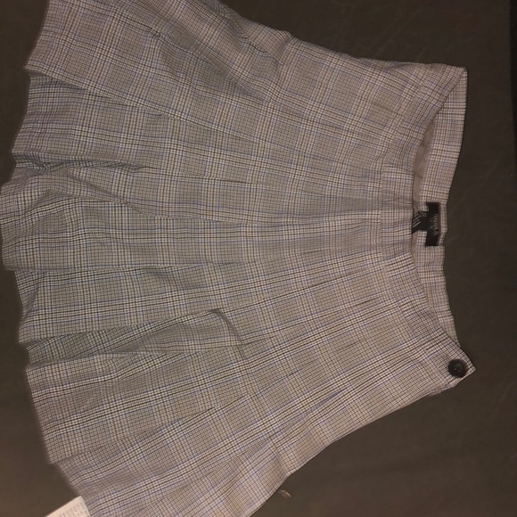 Mini stylish skirt - Picture 3 of 3